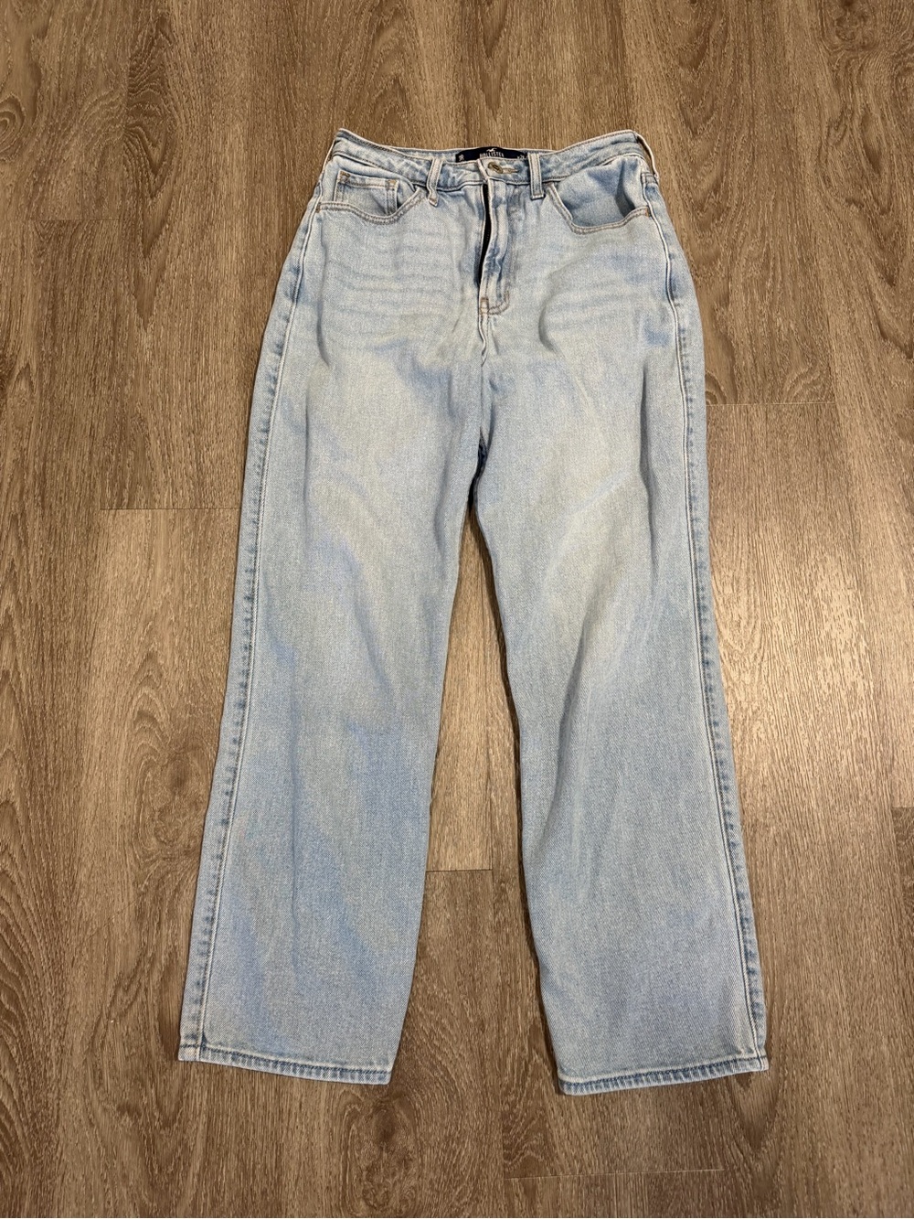 Hollister Ultra High Rise Vintage Straight Leg Jeans - size W:26 L:27 - Picture 1 of 5